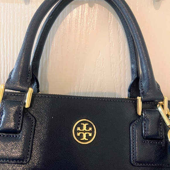 Tory Burch Robinson Double-Zip Saffiano Tote, Dark Navy Blue with Gold Hardware - Picture 2 of 9